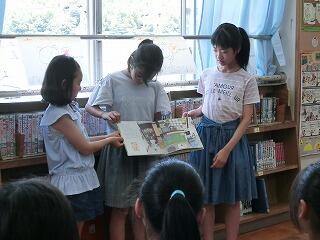 図書委員会読み聞かせ 図書委員会読み聞かせ