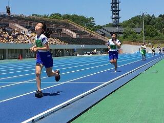 女子800m。ラスト! 女子800m。ラスト!