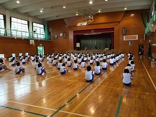 聞く姿が素晴らしい5,6年生 聞く姿が素晴らしい5,6年生