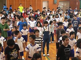 ともだちはいいもんだの合唱ではじまります。 ともだちはいいもんだの合唱ではじまります。