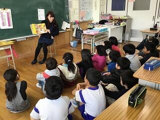 田中先生は「うれないやきそばパン」